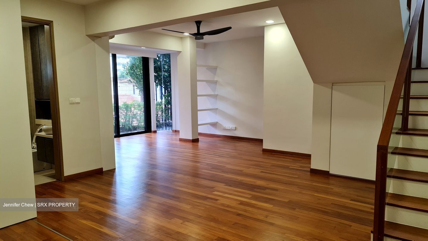 Greenmead Avenue (D11),  #500539411